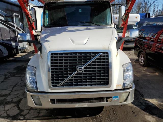 4V5NC9TJ7CN536215 - 2012 VOLVO VN VNL WHITE photo 7