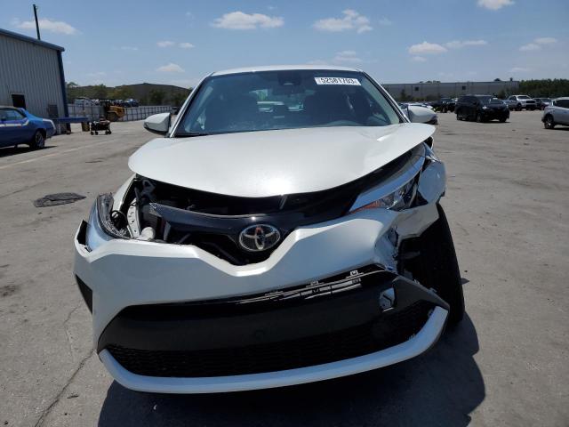 NMTKHMBX6MR121345 - 2021 TOYOTA C-HR XLE WHITE photo 5