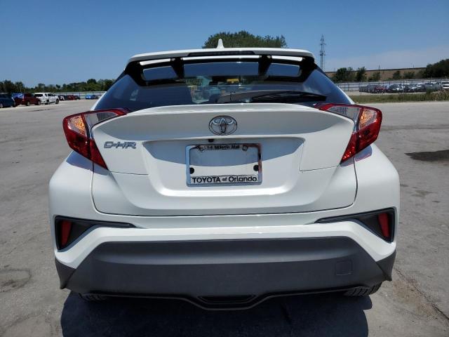 NMTKHMBX6MR121345 - 2021 TOYOTA C-HR XLE WHITE photo 6