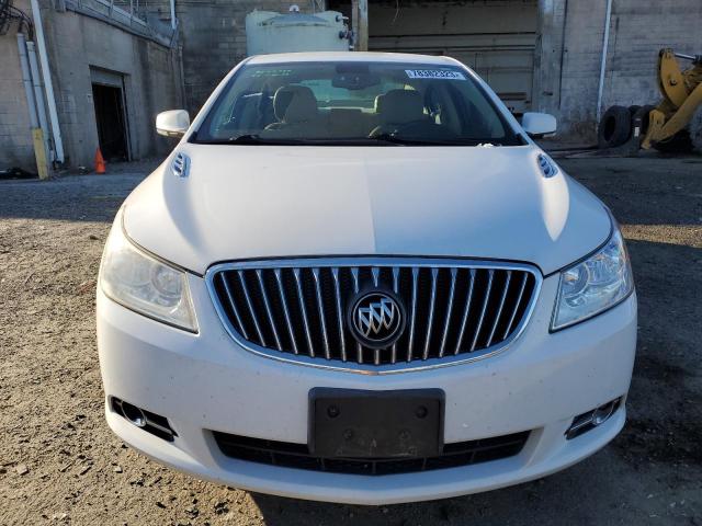 1G4GC5E31DF169366 - 2013 BUICK LACROSSE WHITE photo 5