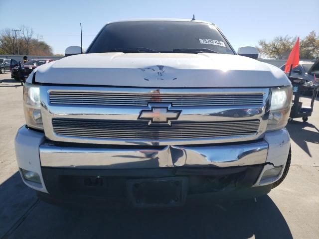 2GCEC13J071701708 - 2007 CHEVROLET SILVERADO C1500 CREW CAB WHITE photo 5