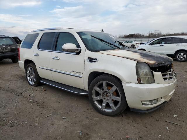 1GYFK63818R222864 - 2008 CADILLAC ESCALADE LUXURY WHITE photo 4