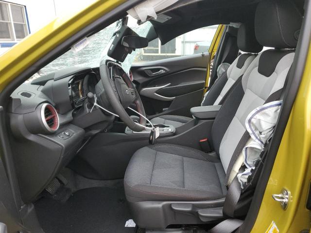 KL77LGE25RC027048 - 2024 CHEVROLET TRAX 1RS YELLOW photo 7