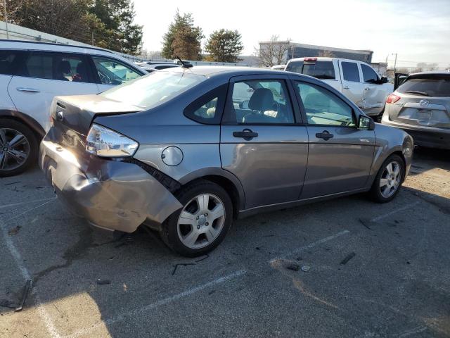 1FAHP3FN4BW105939 - 2011 FORD FOCUS SE GRAY photo 3