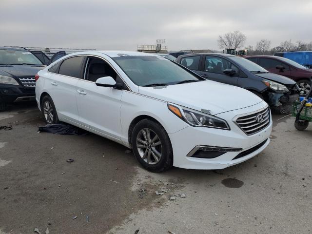 5NPE24AF6FH234746 - 2015 HYUNDAI SONATA SE WHITE photo 4