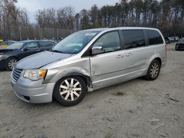 2A4RR5D14AR105154 - 2010 CHRYSLER TOWN & COU TOURING SILVER photo 1