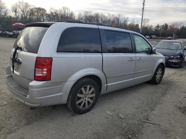 2A4RR5D14AR105154 - 2010 CHRYSLER TOWN & COU TOURING SILVER photo 3
