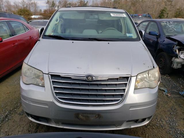 2A4RR5D14AR105154 - 2010 CHRYSLER TOWN & COU TOURING SILVER photo 5