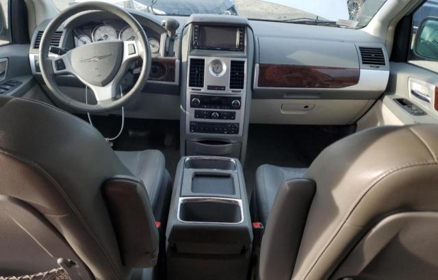 2A4RR5D14AR105154 - 2010 CHRYSLER TOWN & COU TOURING SILVER photo 8