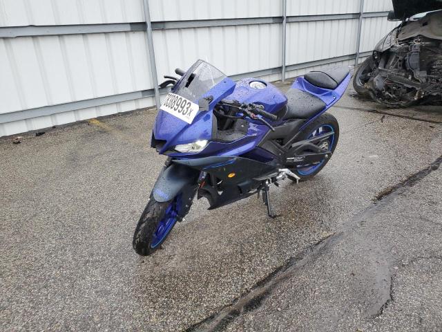 MH3RH18Y8PK009979 - 2023 YAMAHA YZFR3 A BLUE photo 2