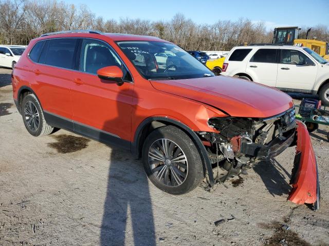 3VV3B7AX1JM001251 - 2018 VOLKSWAGEN TIGUAN SE ORANGE photo 4