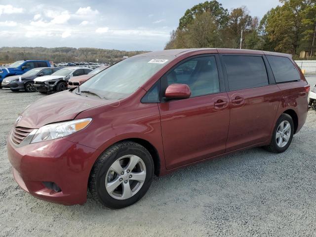 2015 TOYOTA SIENNA LE, 