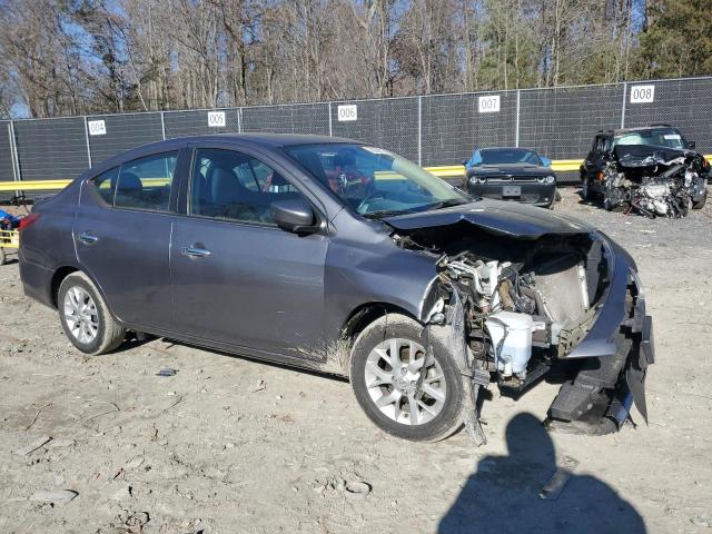 3N1CN7AP6JL869177 - 2018 NISSAN VERSA S GRAY photo 4