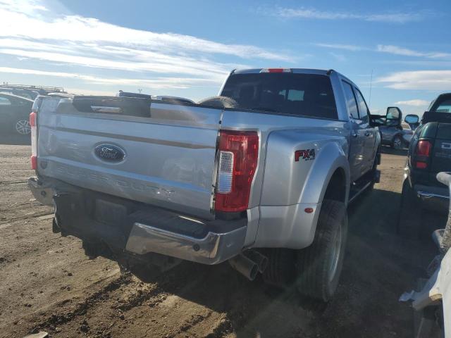 1FT8W3DT5HEE71289 - 2017 FORD F350 SUPER DUTY SILVER photo 3