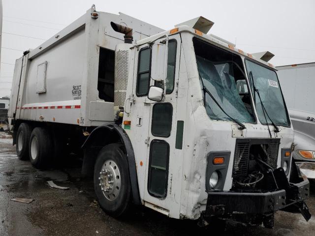 1M2AU04C59M001403 - 2009 MACK 600 LEU600 WHITE photo 4