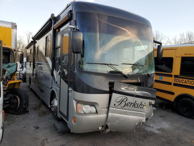 4UZAB2DT5BCAU3036 - 2011 FREIGHTLINER CHASSIS XC შავი ფოტო 1