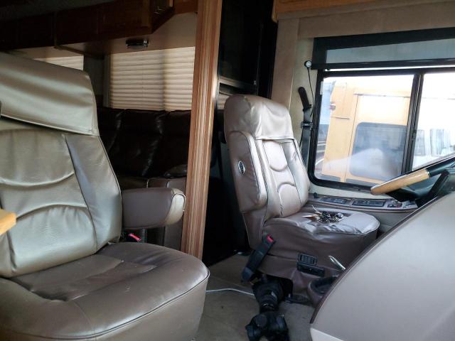 4UZAB2DT5BCAU3036 - 2011 FREIGHTLINER CHASSIS XC შავი ფოტო 5