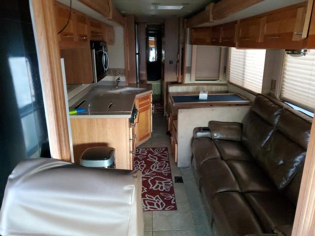 4UZAB2DT5BCAU3036 - 2011 FREIGHTLINER CHASSIS XC შავი ფოტო 6