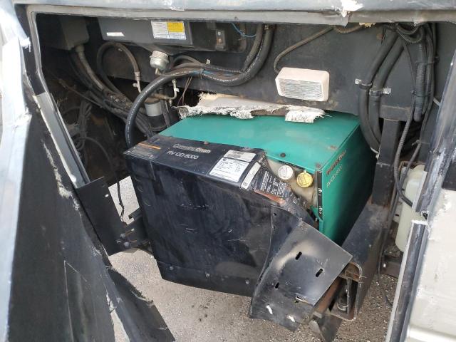 4UZAB2DT5BCAU3036 - 2011 FREIGHTLINER CHASSIS XC შავი ფოტო 7