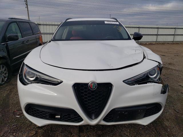 ZASPAKANXK7C41857 - 2019 ALFA ROMEO STELVIO WHITE photo 5