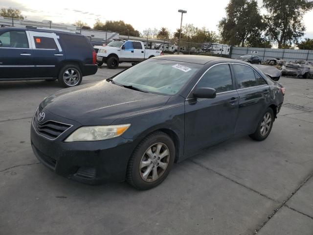 2011 TOYOTA CAMRY BASE, 