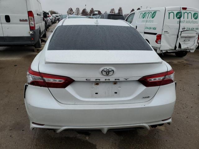 4T1K61AK8LU930072 - 2020 TOYOTA CAMRY XSE WHITE photo 6