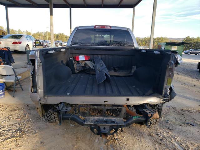 5TFUW5F18HX604332 - 2017 TOYOTA TUNDRA DOUBLE CAB SR/SR5 SILVER photo 6