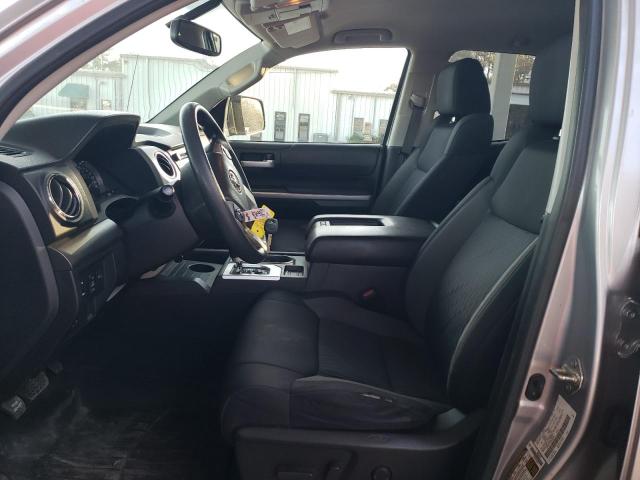 5TFUW5F18HX604332 - 2017 TOYOTA TUNDRA DOUBLE CAB SR/SR5 SILVER photo 7