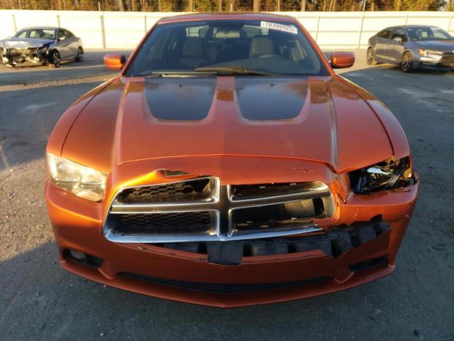 2B3CL3CG4BH556102 - 2011 DODGE CHARGER ORANGE photo 5