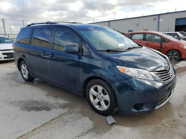 5TDKK3DC9BS156000 - 2011 TOYOTA SIENNA LE TEAL photo 4