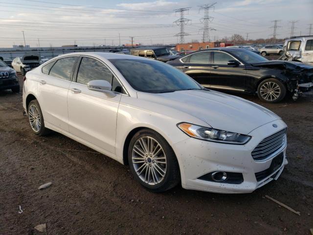 3FA6P0H94ER175051 - 2014 FORD FUSION SE WHITE photo 4