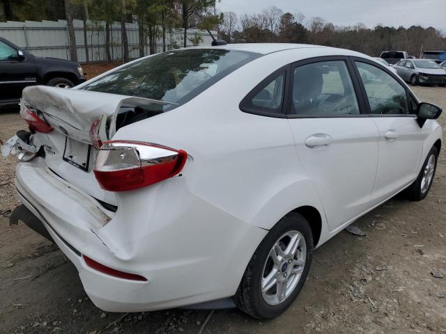 3FADP4BJ8KM158795 - 2019 FORD FIESTA SE WHITE photo 3