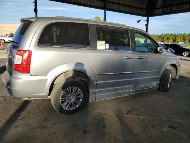 2C4RC1CG8GR271398 - 2016 CHRYSLER TOWN & COU TOURING L SILVER photo 3