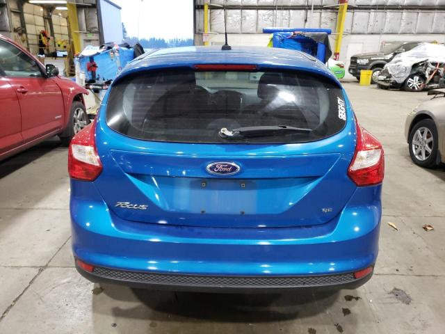 1FAHP3K27CL321041 - 2012 FORD FOCUS SE BLUE photo 6