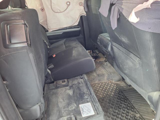 5TFUY5F19JX686426 - 2018 TOYOTA TUNDRA DOUBLE CAB SR/SR5 RED photo 11