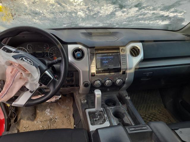 5TFUY5F19JX686426 - 2018 TOYOTA TUNDRA DOUBLE CAB SR/SR5 RED photo 8