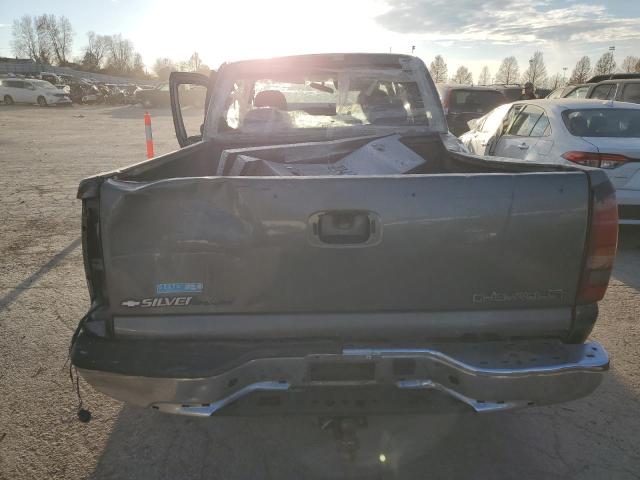 2GCEC19T011252224 - 2001 CHEVROLET SILVERADO C1500 GRAY photo 6