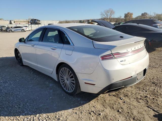 3LN6L5E91HR637959 - 2017 LINCOLN MKZ RESERVE WHITE photo 2