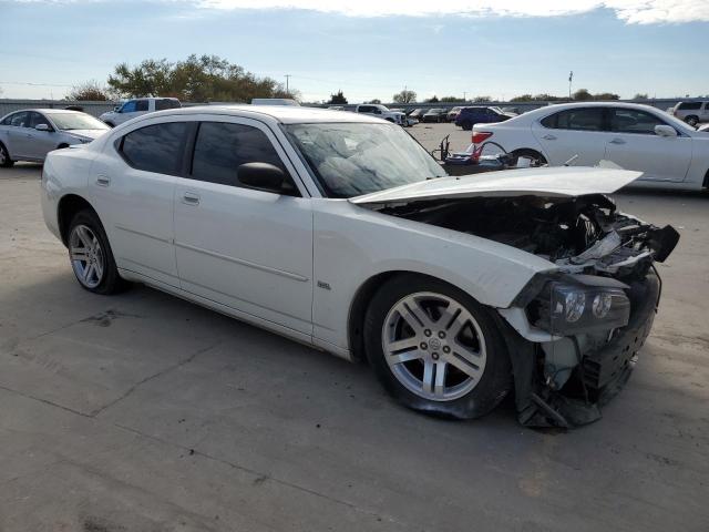 2B3KA43G16H512913 - 2006 DODGE CHARGER SE WHITE photo 4