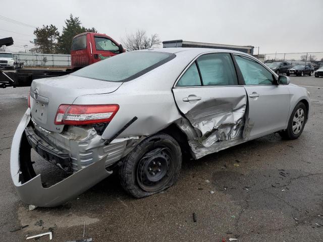 4T4BF3EK7BR109880 - 2011 TOYOTA CAMRY BASE SILVER photo 3