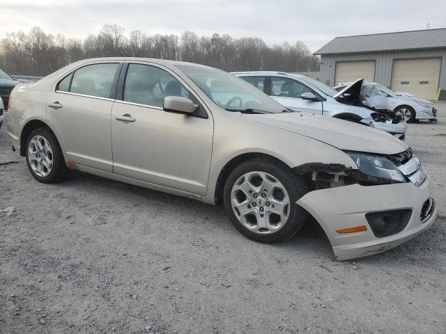 3FAHP0HA8AR188012 - 2010 FORD FUSION SE BEIGE photo 4