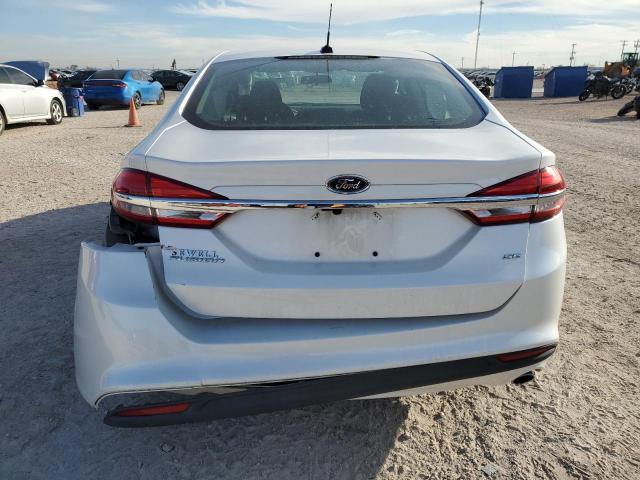 3FA6P0H78HR246867 - 2017 FORD FUSION SE WHITE photo 6