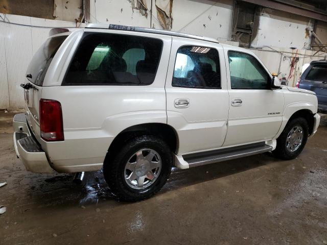 1GYEK63N46R161749 - 2006 CADILLAC ESCALADE LUXURY WHITE photo 3