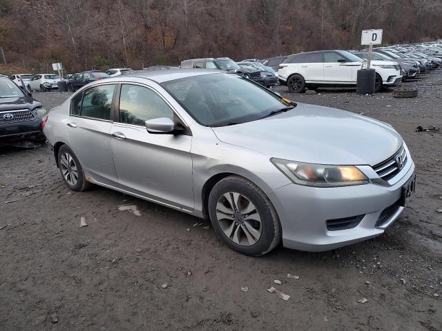 1HGCR2F38DA053658 - 2013 HONDA ACCORD LX SILVER photo 4