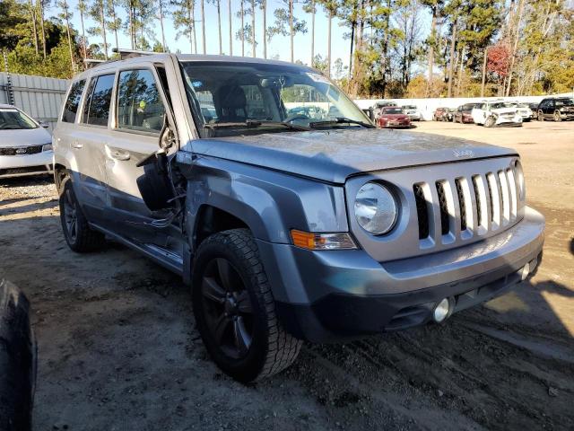 1C4NJRFBXFD184123 - 2015 JEEP PATRIOT LATITUDE GRAY photo 4