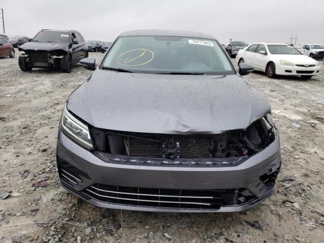 1VWDT7A37HC054929 - 2017 VOLKSWAGEN PASSAT R-LINE Boz foto 5