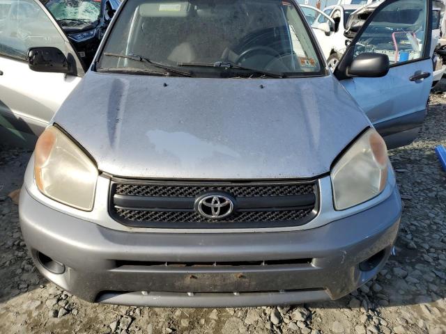 JTEHD20V446010494 - 2004 TOYOTA RAV4 SILVER photo 11