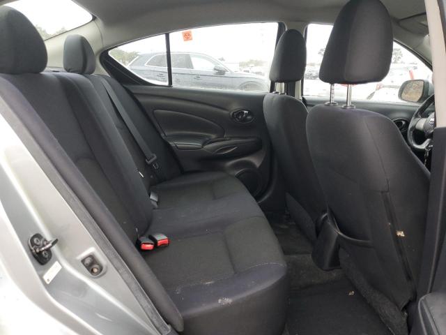 3N1CN7AP0CL858890 - 2012 NISSAN VERSA S GRAY photo 10