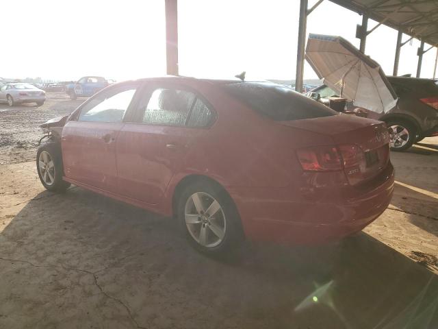 3VWLL7AJXCM392875 - 2012 VOLKSWAGEN JETTA TDI RED photo 2