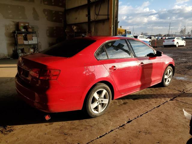 3VWLL7AJXCM392875 - 2012 VOLKSWAGEN JETTA TDI RED photo 3